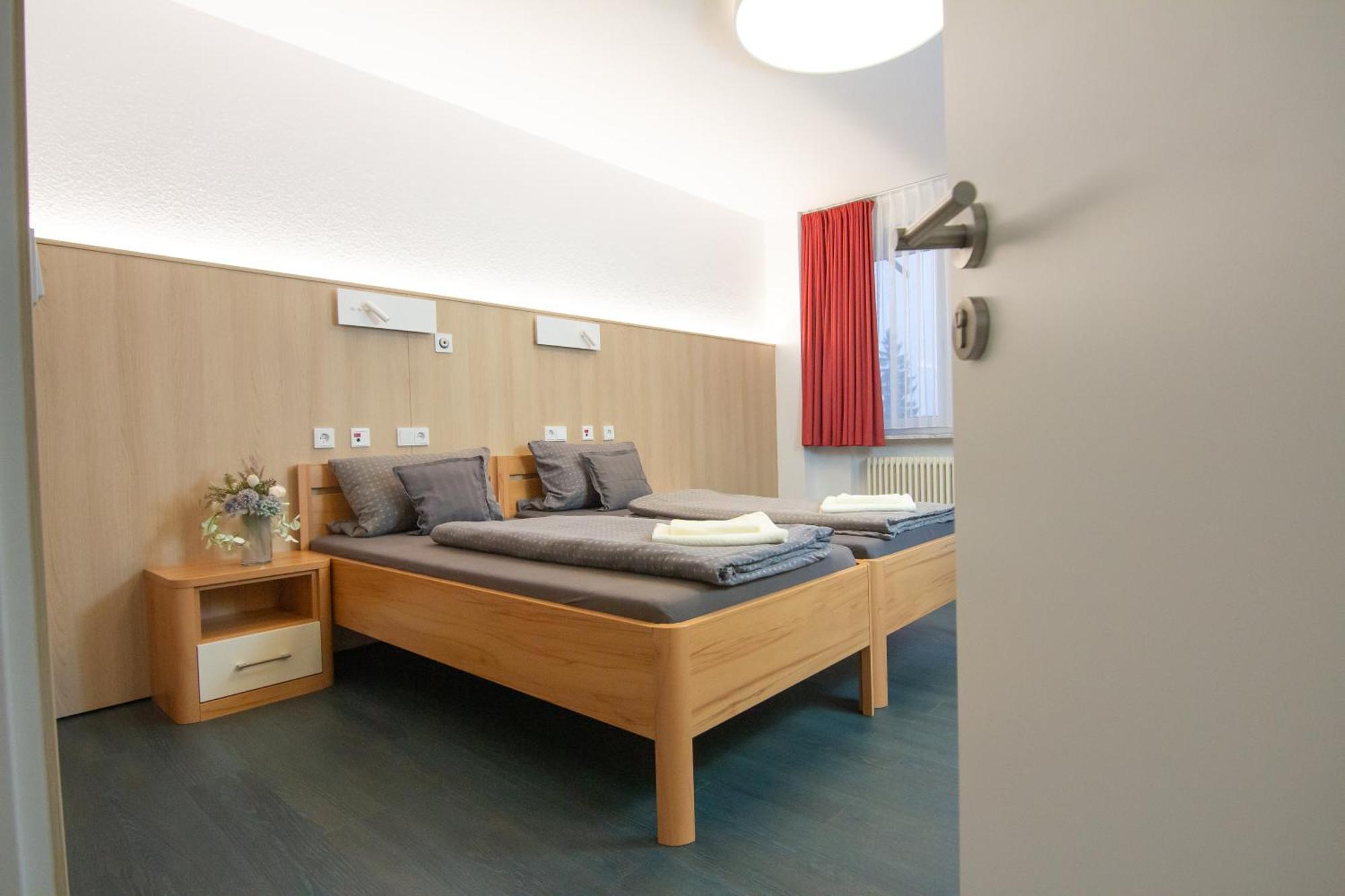 Green Night Hotel Falkenstein  Экстерьер фото