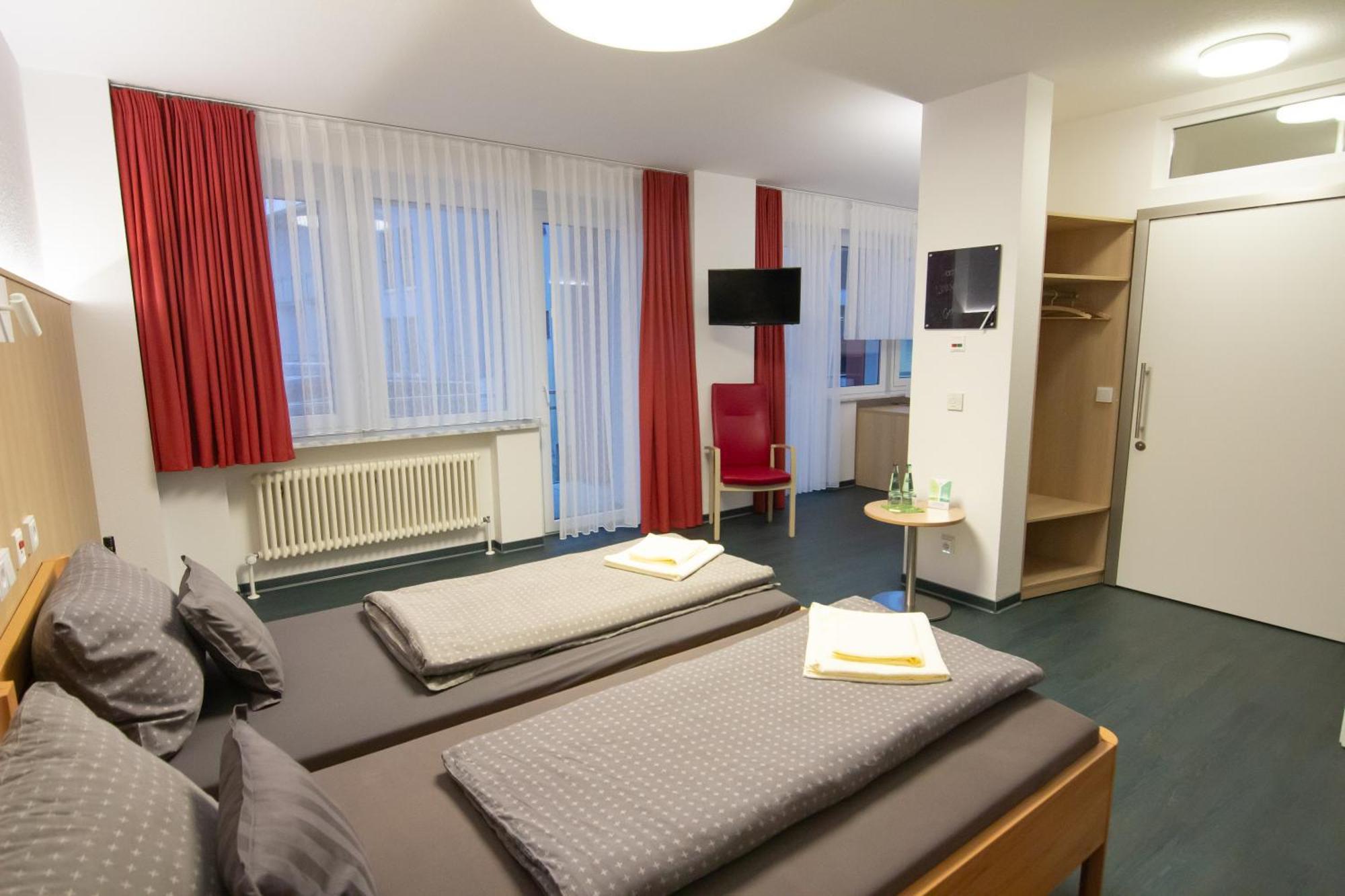 Green Night Hotel Falkenstein  Экстерьер фото